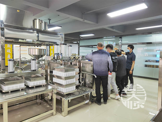 山東客戶選擇自動干豆腐機器，改變傳統手工生產干豆腐